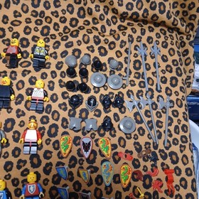 Vintage LEGO Castle Minifigure Lot &ndash; Knights, Weapons, Shields - Dragon Lion Bat
