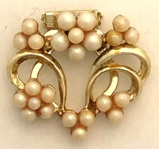 VINTAGE SCARF CLIP :  IMITATION PEARL - Gold-tone - Scarf or Dress Clip