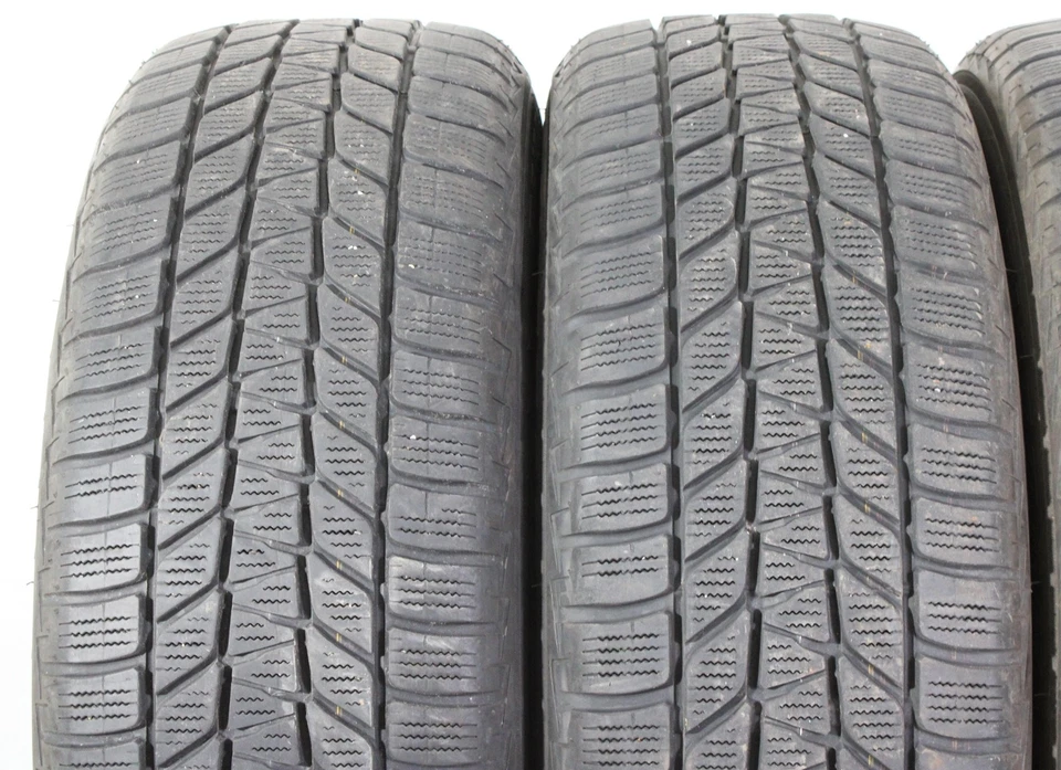 4 x 205/60R16 92H Winterreifen Bridgestone Blizzak LM-25 5,5-6mm 2017 * - Bild 3 von 4