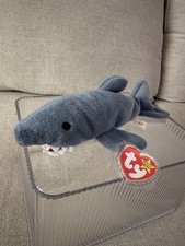 TY Beanie Babies - Crunch the Shark