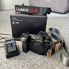 Panasonic Lumix DC-G9 with Batteries, Charger, Straps, Boxed, 7553 Shutter Count
