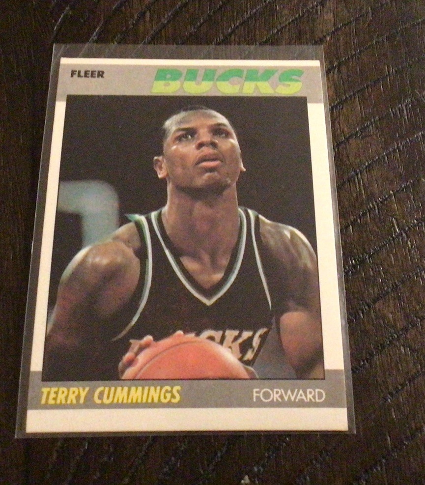 TERRY CUMMINGS - 1987-88 Fleer #23 Basketball - Milwaukee Bucks