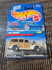 1997 Vintage Hot Wheels Collector #803 '40s WOODIE w/Chrome 5 Sp Wheel