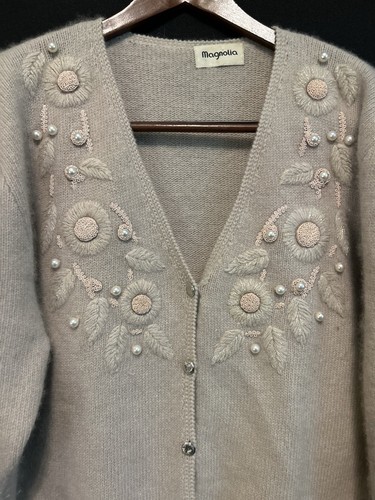 Magnolia Vintage Pearl Detail Beige/tan Lambswool Luxury Cardigan Size XL - Picture 2 of 17