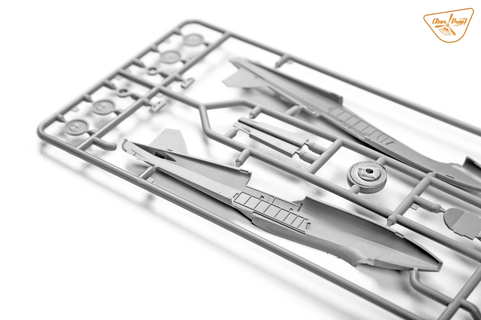 Clear Prop 72019 1:72 DH.88 Comet Plastic model aircraft - Image 4 of 4