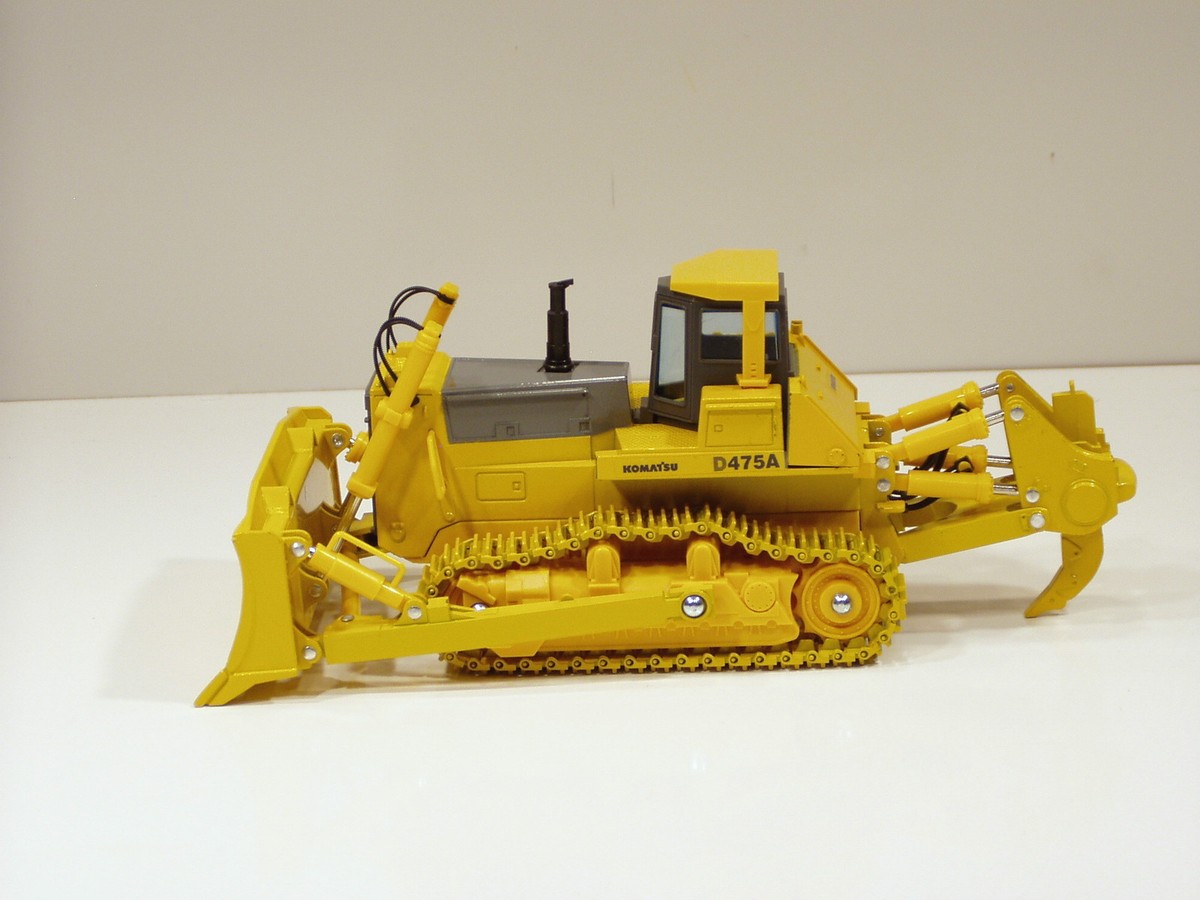 コマツ D475A-8 ブルドーザー 1:50 61JMb-PNIdL._UF894,1000_QL80_.jpg
