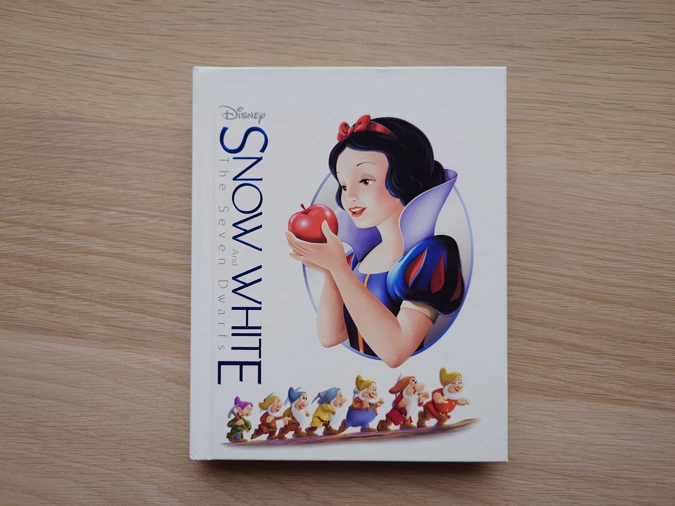Snow White and the Seven Dwarfs Signature Collection Target Exclusive Digibook - Image 3 of 4