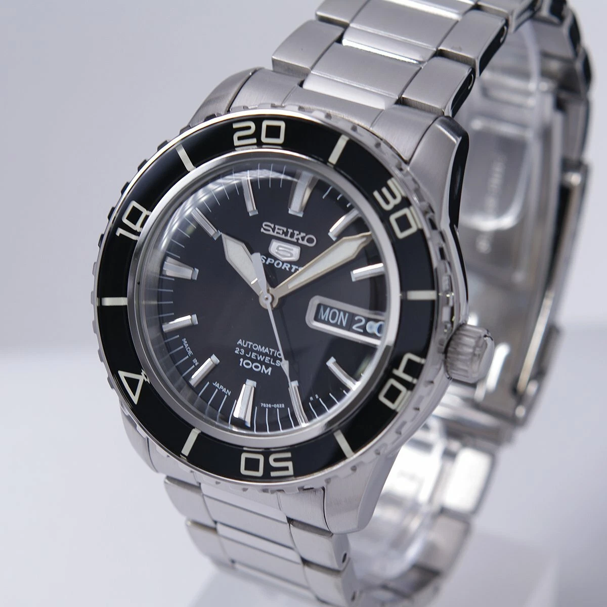 Seiko 5 sports clearance snzh55j1