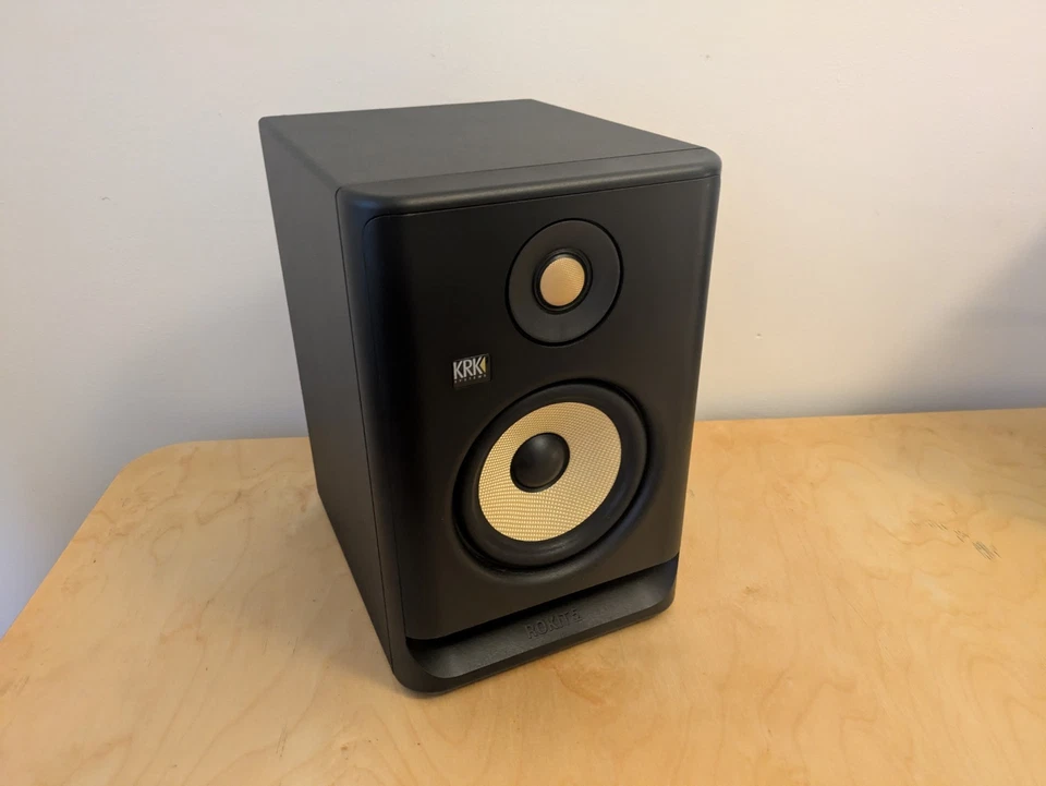 KRK RP5-G4 Studio Monitors Pair Excellent Condition with Cables - Image 3 of 4