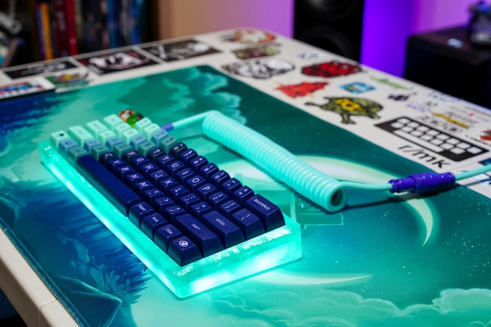 60% Resin Case Mechanical Keyboard Build, SA Dreameater Keycaps, Lubed Linear - Image 4 of 4