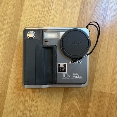 Sony Mavica MVC-FD7 Floppy Disk Digital Camera - 10x Zoom