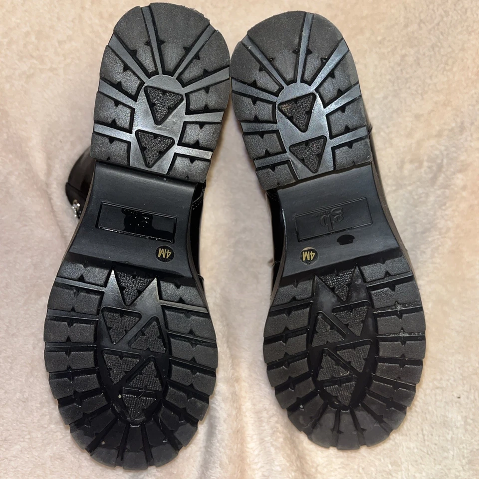 Botas estilo combate GB para niñas estilo 90’s talla 4M usadas en excelente estado *defecto menor en un encaje* Foto 4 de 4