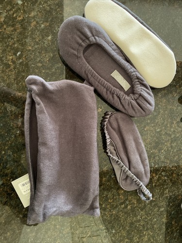 Restoration Hardware Teen Luxe BambooTravel set Slippers Black Sz 7-8 New - Picture 4 of 5