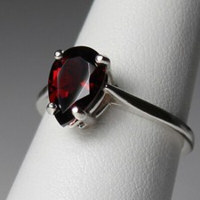 Natural Garnet Ring Sterling Silver 925 / Pear-Shaped