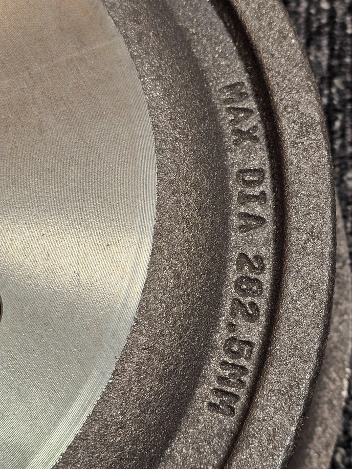 Tambor de freno trasero Dura International BD80106 para Ford E-150 2000-2003 Foto 4 de 4