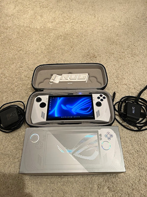 ASUS ROG Ally RC71L Handheld-System 512GB Weiß inkl. Case & ROG Dock