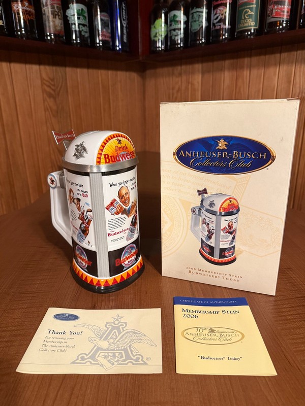 Budweiser Today, Anheuser-Busch Collectors Club Stein CB36 SIGNED w/ COA & Box