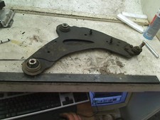 Triangle de suspension Opel VIVARO