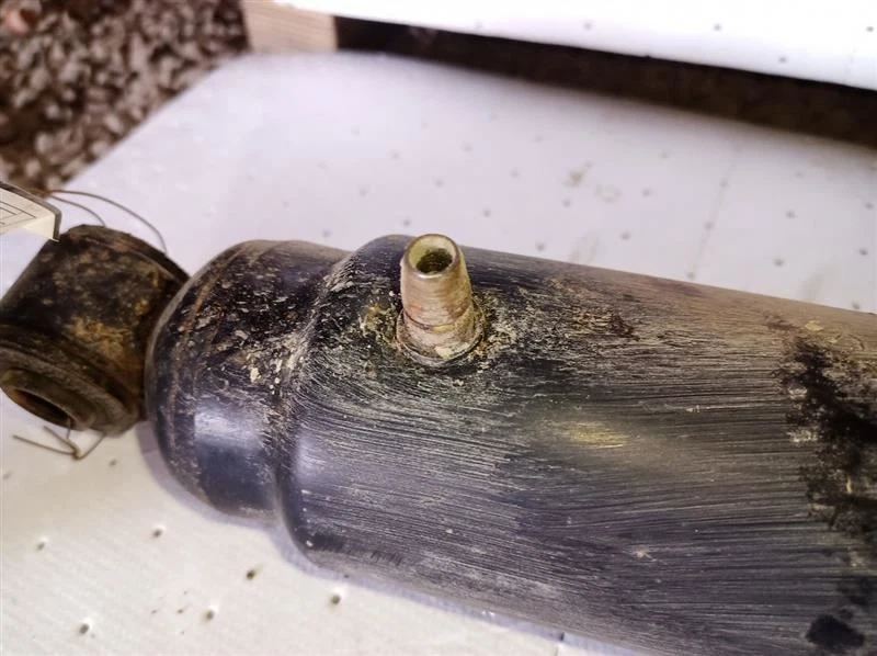 Amortiguador Chevrolet Suburban 1500 2008 6558832 Foto 3 de 4