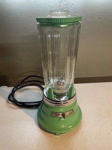 Power Black Titanium 2500MAX Frullatore a caraffa ed estrattore Cecotec