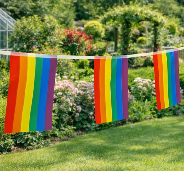 Pride-Girlande mit 20 Flaggen oder 30 Flaggen - wetterfest