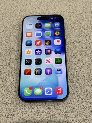 iPhone 17 256gb Verizon Only  mint condition  cycle count 1 Device management