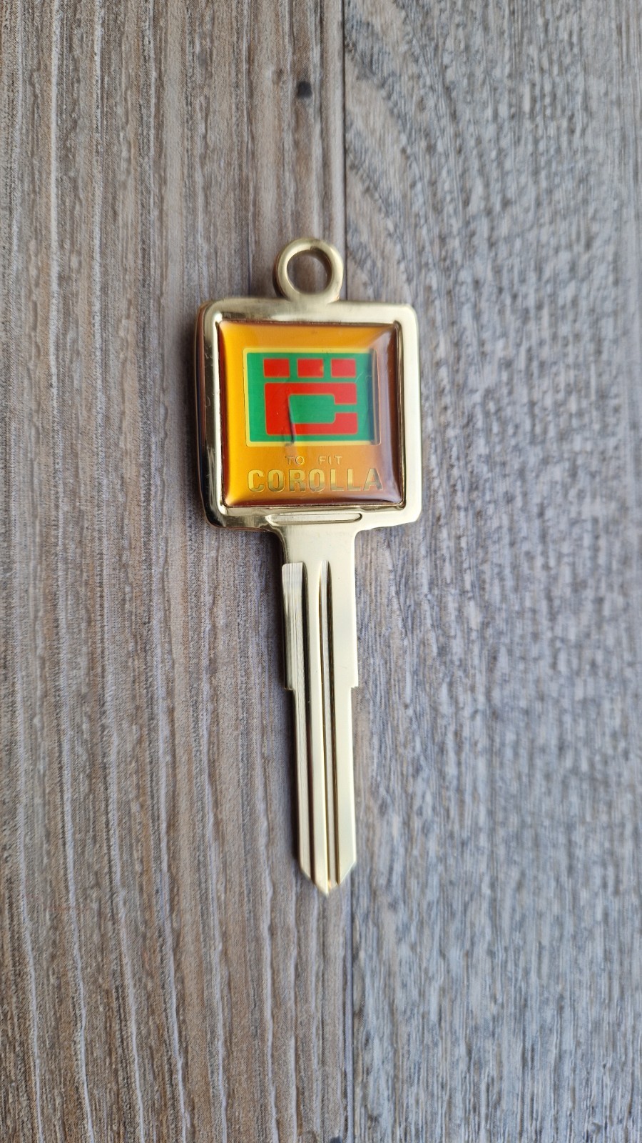 Foto 2 van ✨Gold Fashion Key – Toyota Corolla Trueno Levin M186 Royal Clover FUKI JDM✨