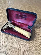 Schick Injector Eversharp Razor 1930s Schick Gold Tone Safety Razor In Case