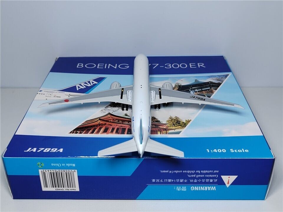 1:400 Phoenix ANA BOEING 777-300ER Passenger Airplane