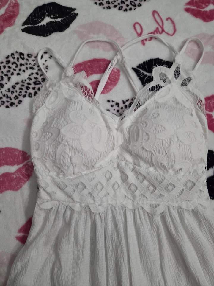 White coquette babydoll cami top lace with crisscross back look - Image 3 of 4