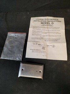 Louroe Electronics Verifact Model D Microphone Wall Mounted Stainless Plate