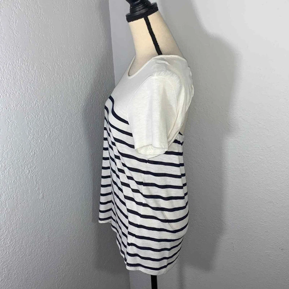 Alya Francesca’s Collection White Striped Open Back Short Sleeve Shirt sz Large - Image 3 of 4
