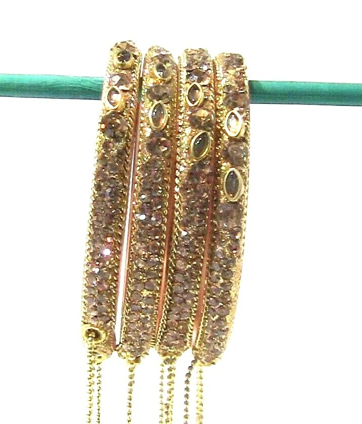 Bangles with best sale latkans
