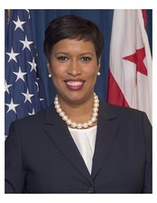 2019 Muriel Bowser Politician 8x10 Portrait Photo On 8.5