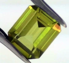 MAN MADE SYNTHETIC PERIDOT 10 x 8 MM EMERALD CUT OUTSTANDING COLOR AAA