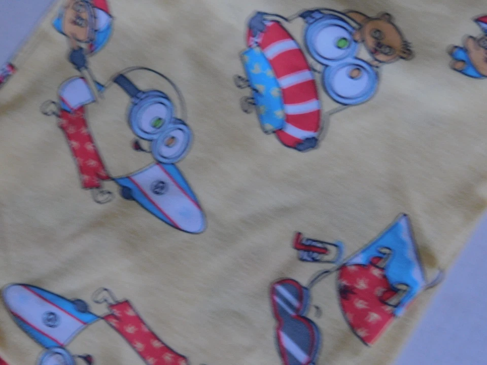 Conjunto de pijama Minions tamanho 4 4T menino menina praia amarelo joggers manga curta ajuste confortável - Imagem 3 de 4