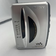 Sony Walkman WM-FX195 AM/FM Radio Cassette Player Mega Bass Tested Works Great.
