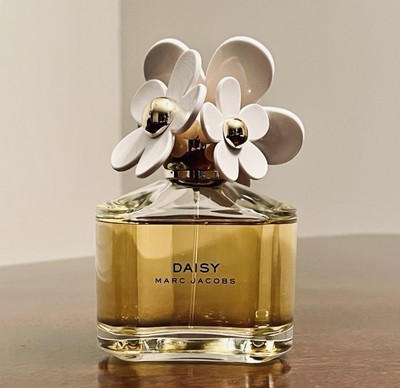 Marc Jacobs Daisy Perfume Fragrance Spray Women s 3.3oz Authentic   90% Full