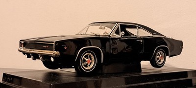 Maßstab 1:18 1968 Dodge Charger ''Bullit'' V8 Diecast Modellauto American Muscle 