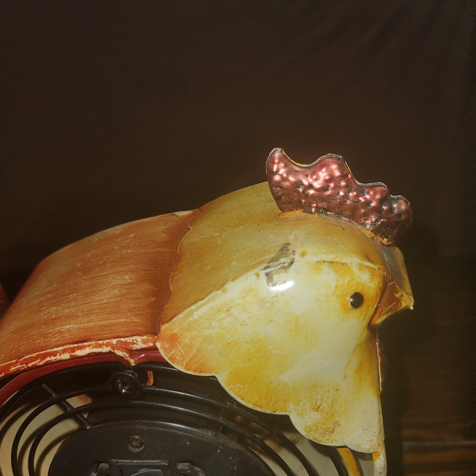 Deco Breeze Chicken Electric Fan Metal Rooster  Farmhouse Decor Unique DBF2410