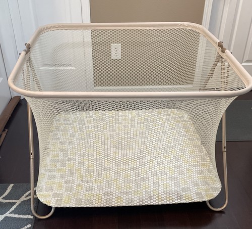 Vintage Extra Large Folding Playpen Play Pen Play Yard By Cosco Great Condition