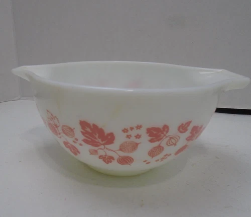VINTAGE Pyrex Pink Gooseberry Cinderella Nesting Bowl #441 White 1-1/2 Pint