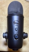 BLUE YETI Microphone Professional Multi-Pattern USB Condenser-Podcast Streaming