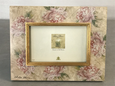 Vintage Cheri Blum Rose Picture Frame with Gold Trim  7.25  x 9  - 4x6 Photo