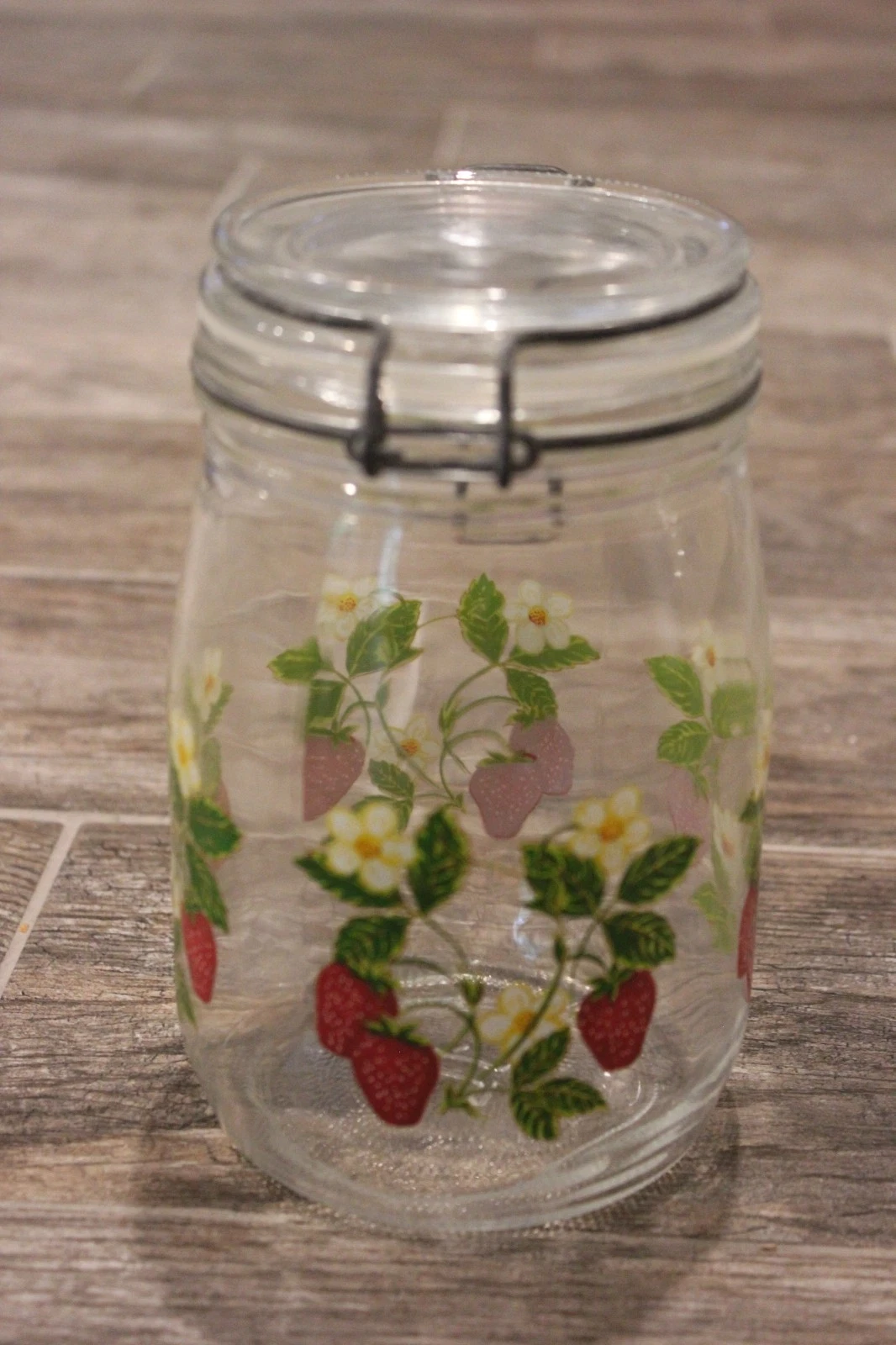 Vtg ARC France Glass Strawberry Jar Bail Lid 1L Size w Food Safe Silicone Seal!