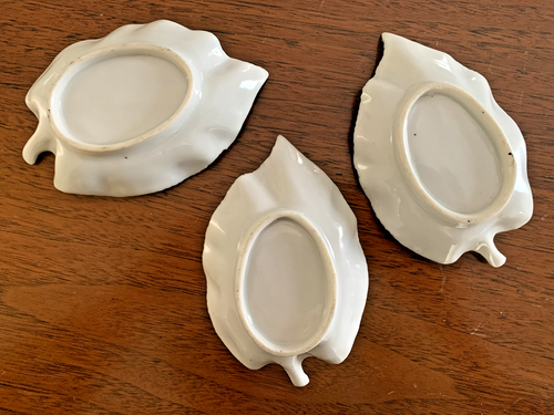 Vintage Porcelain Trinket Dish Set of 3 Leaf Shape Floral Tea Bag dishes NICE! - Picture 6 of 10