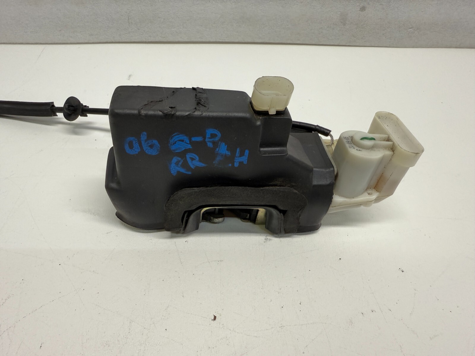 P503139 2003-2008 Maserati Quattroporte M139 Rear Door Lock Latch Actuator Left
