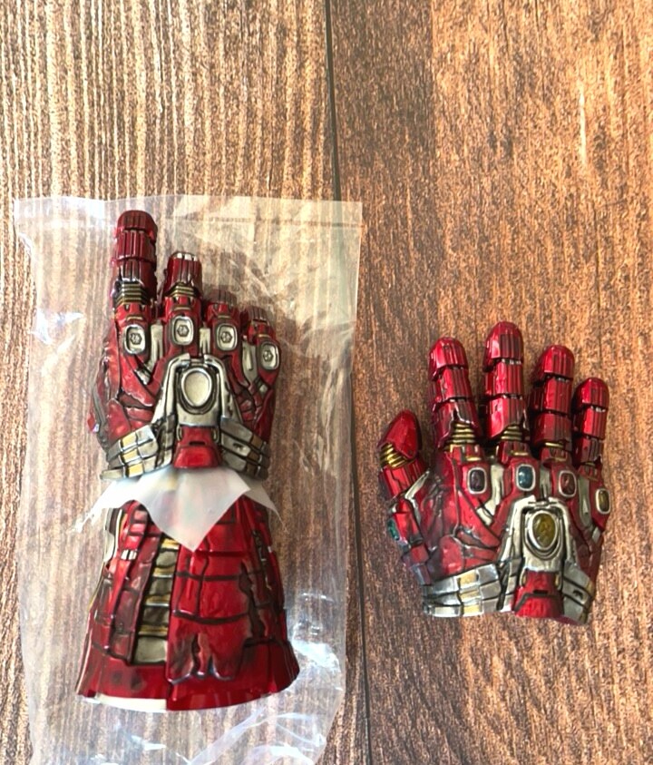 1/6 LED Nano Gauntlet HT MMS564 HotToys Thanos Battle Damaged