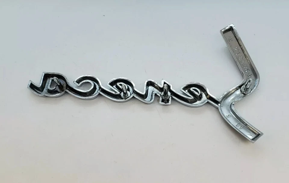 Dodge Seneca 1960 cuarto panel placa de identificación 2196804 nuevo en stock Foto 4 de 4