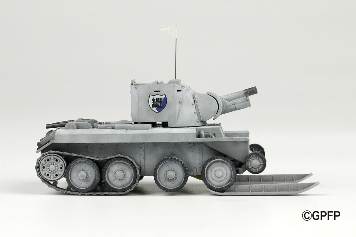Platz Girls & Panzer Final Chapter BT-42 Assault Gun 1/72 Platz Girls & Panzer Final Chapter BT-42 Assault Gun 1/72